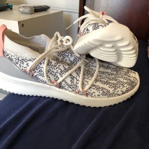 Adidas Ultimamotion shoes